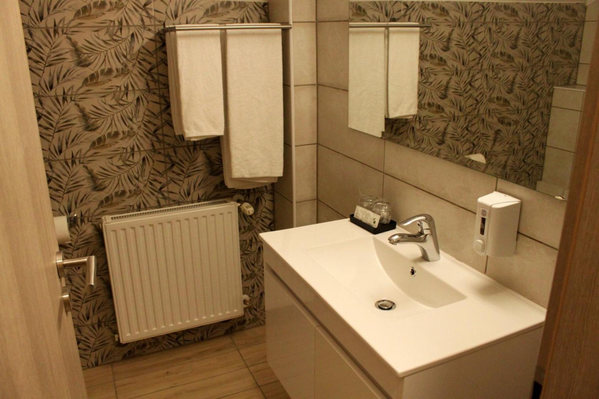 Guesthouse Rezekov Podrum ยาสเตรบาร์สโก ภายนอก รูปภาพ