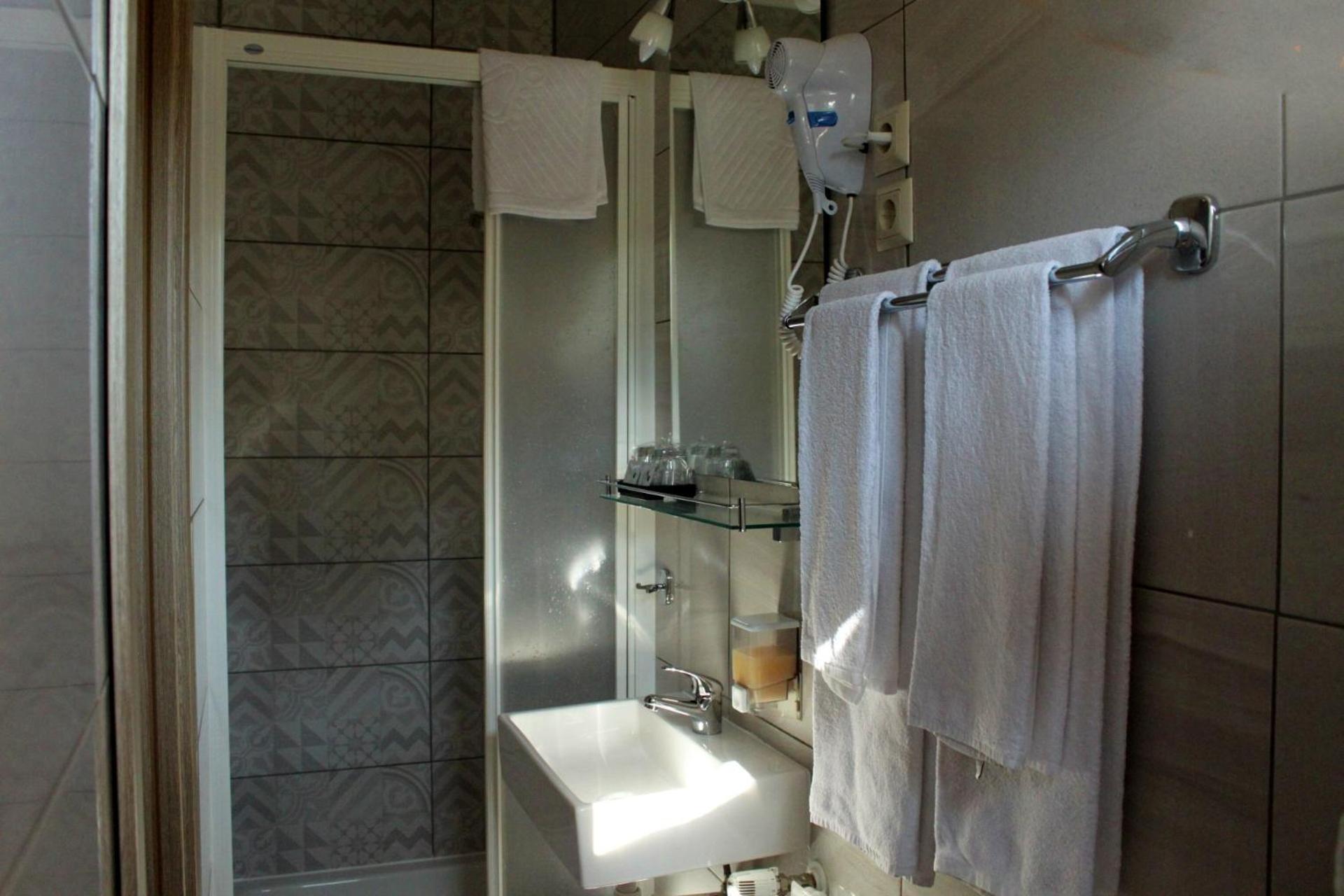Guesthouse Rezekov Podrum ยาสเตรบาร์สโก ภายนอก รูปภาพ