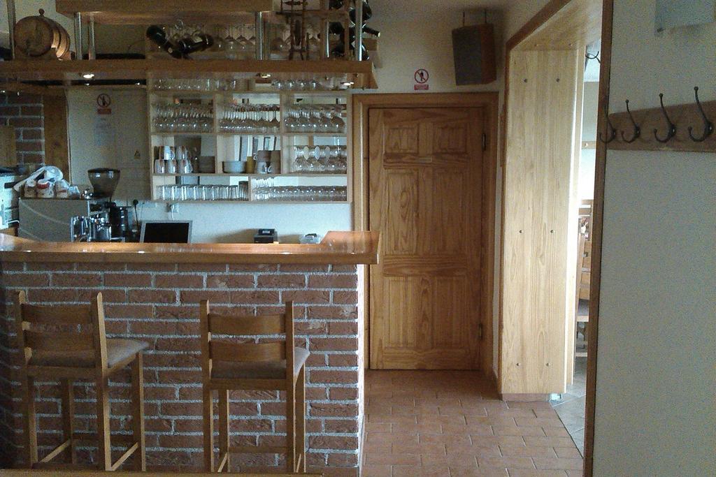 Guesthouse Rezekov Podrum ยาสเตรบาร์สโก ภายนอก รูปภาพ