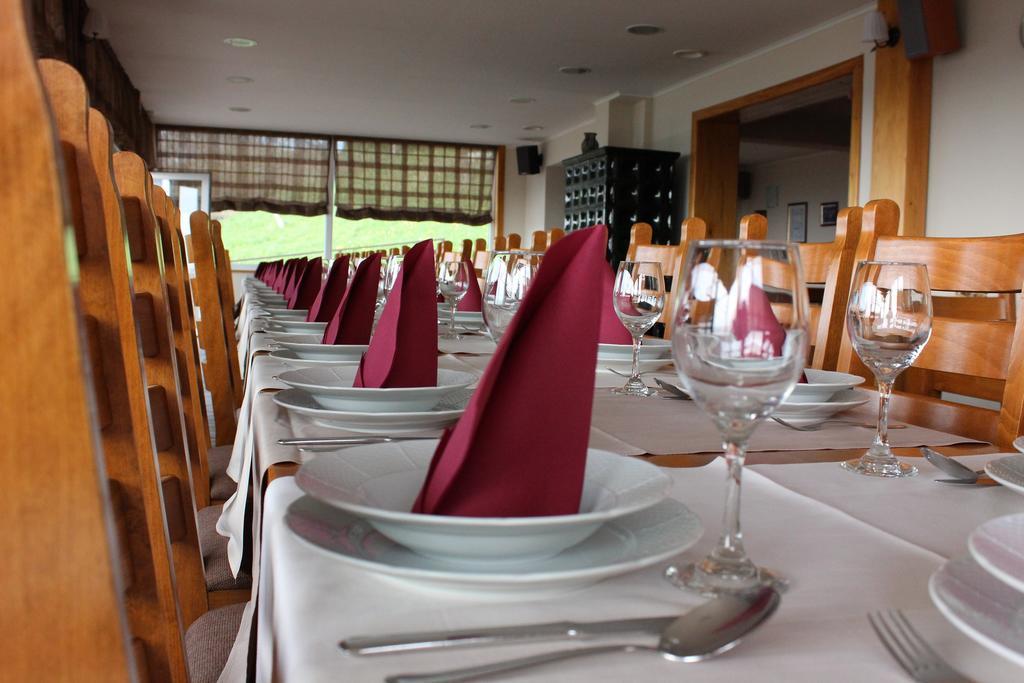 Guesthouse Rezekov Podrum ยาสเตรบาร์สโก ภายนอก รูปภาพ