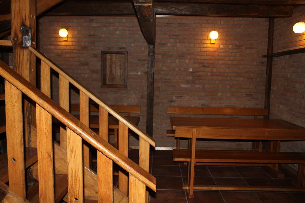 Guesthouse Rezekov Podrum ยาสเตรบาร์สโก ภายนอก รูปภาพ